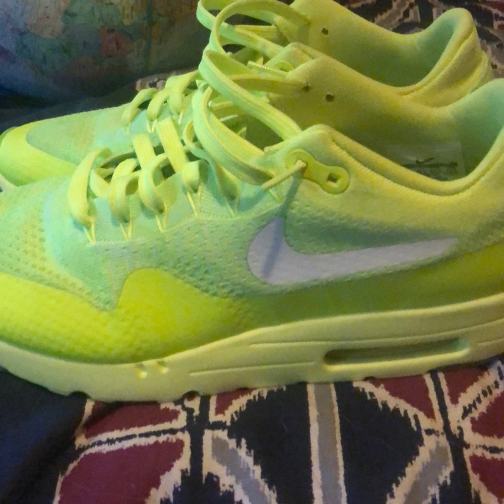Nike air max 1 ultra fly knit volt!!